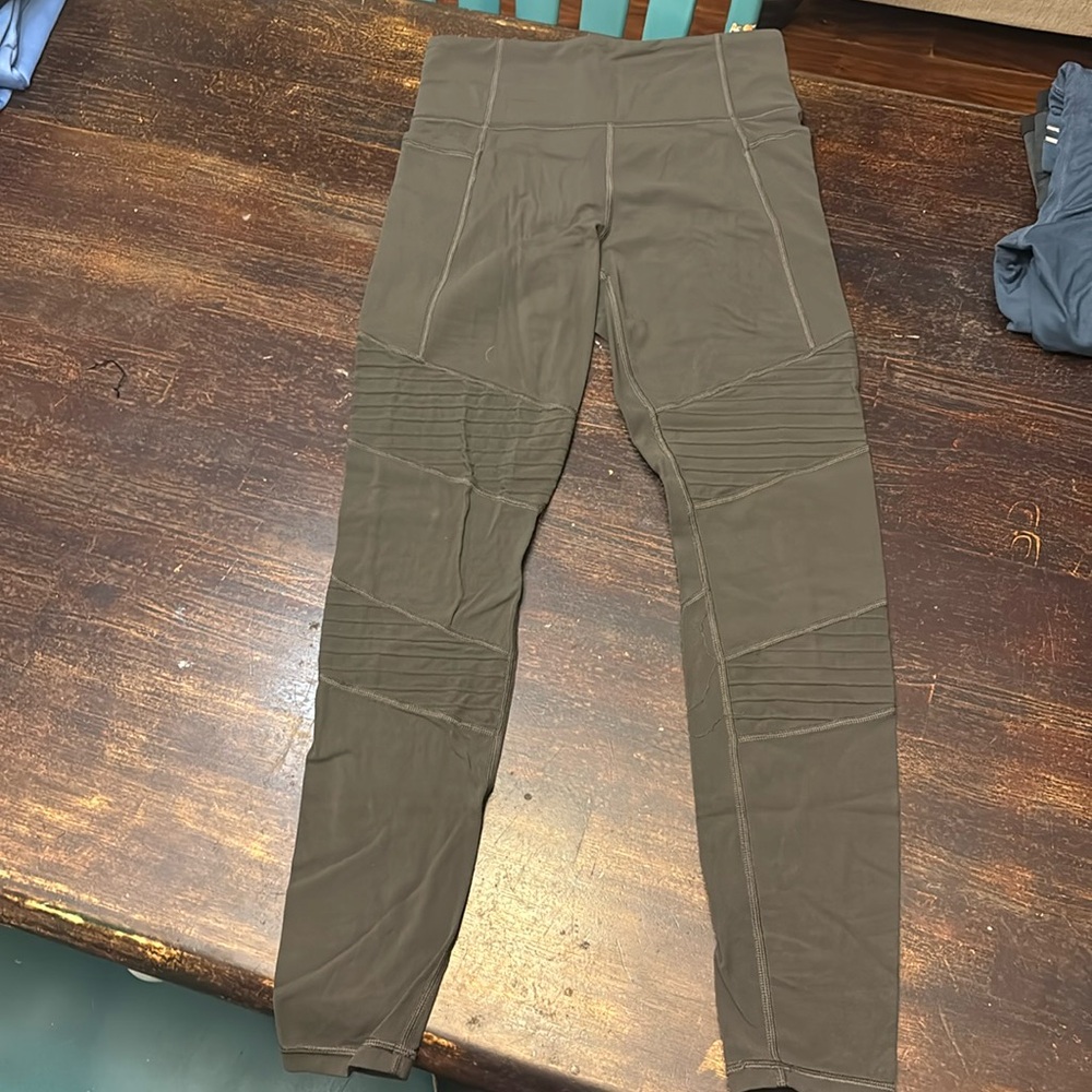 Athleta Leggings